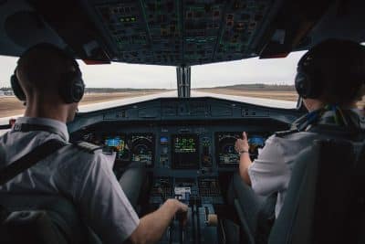 lavorare come pilota d'aereo