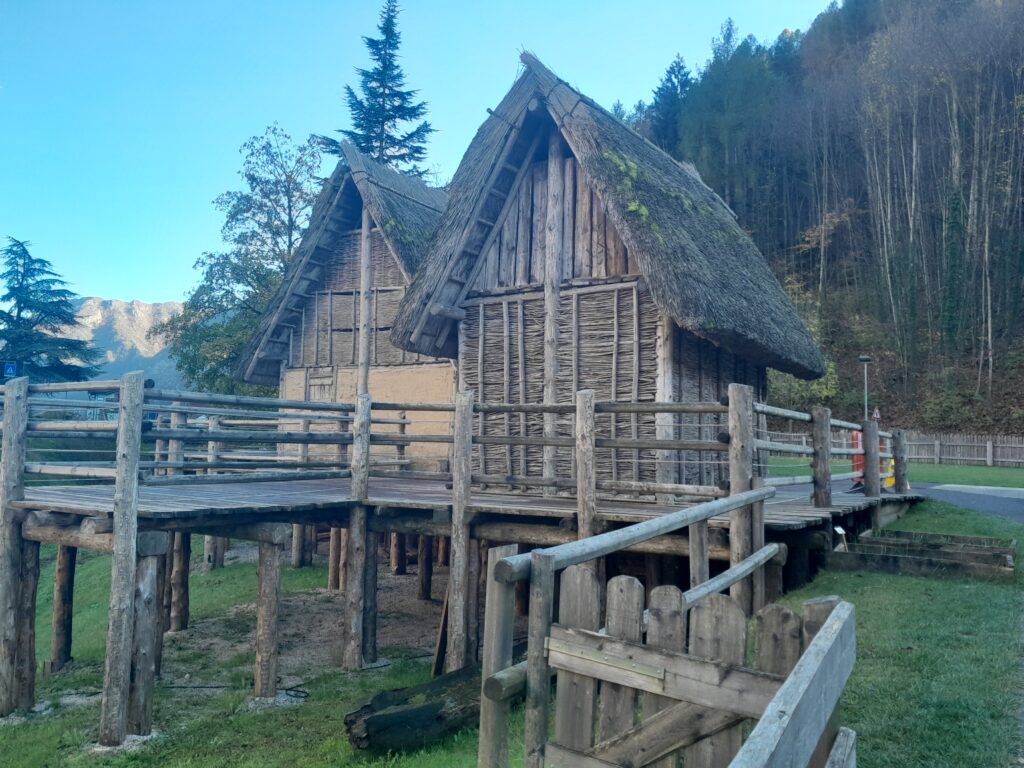 Palafitte lago di Ledro